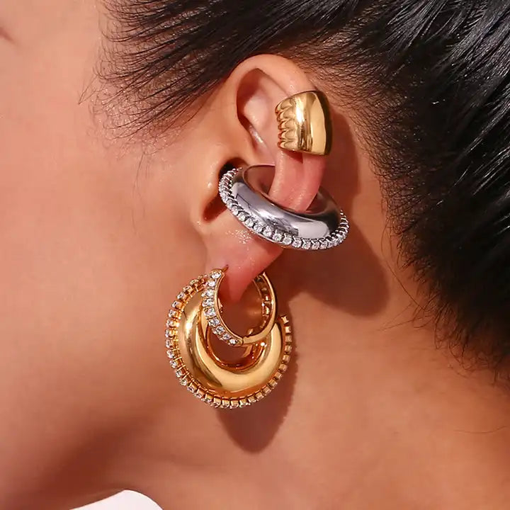 OLIOLI EARCUFF: Ear jewelry that captures attention